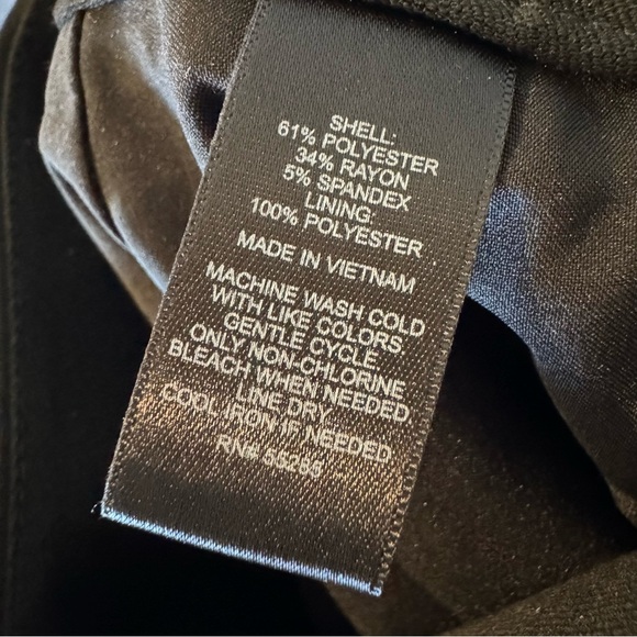 Express Pencil Skirt - Picture 5 of 6